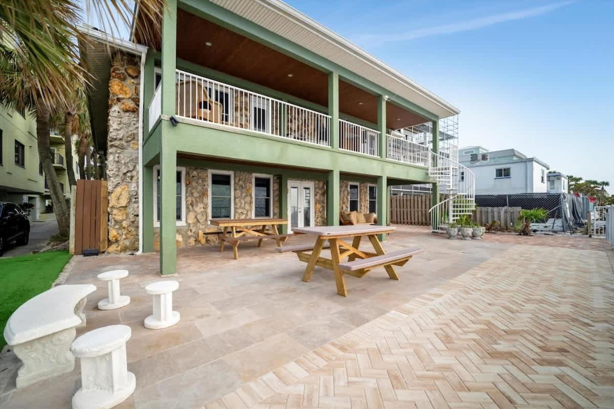 Stones Throw Beachside Bungalow #1 On The Beach Clearwater Beach Luaran gambar