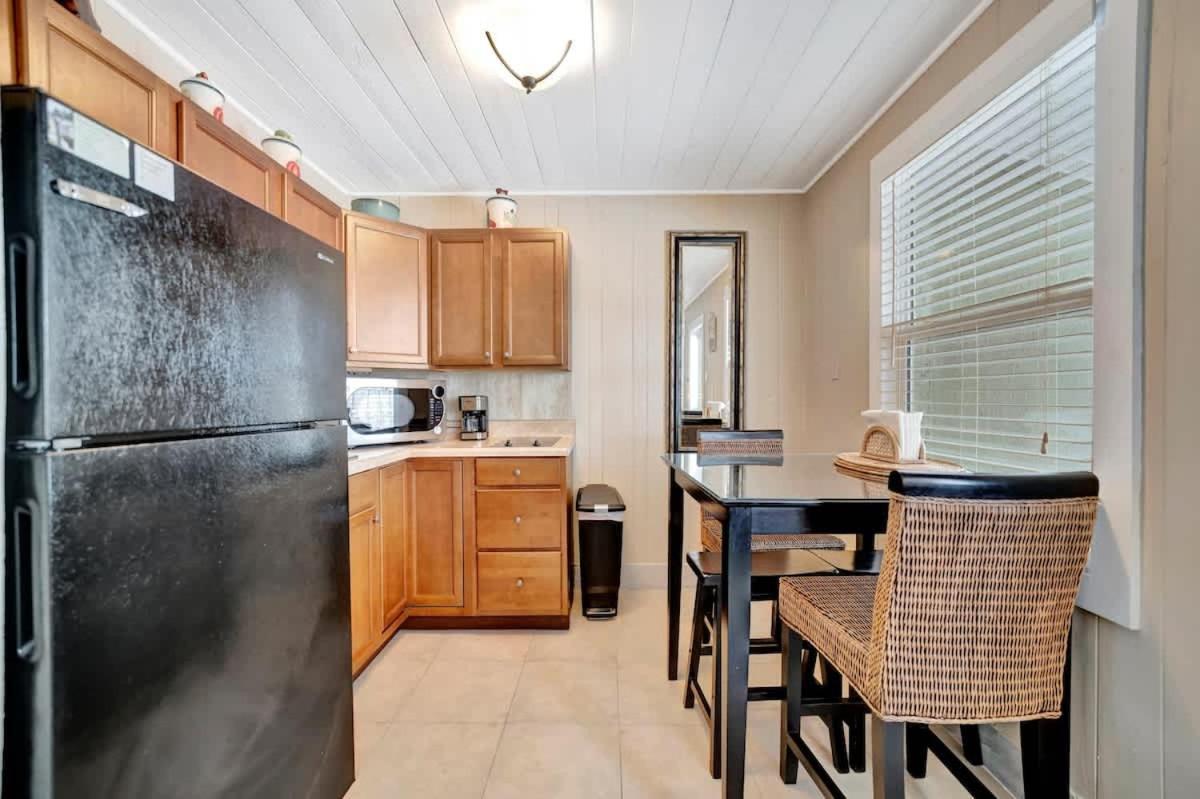Stones Throw Beachside Bungalow #1 On The Beach Clearwater Beach Luaran gambar