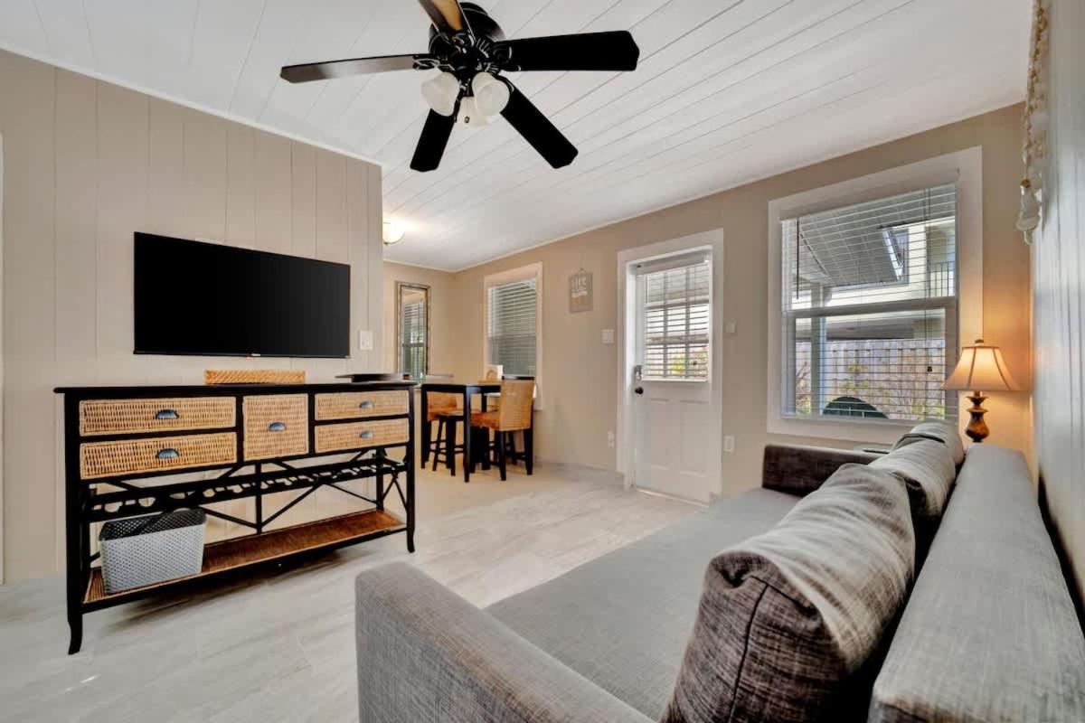Stones Throw Beachside Bungalow #1 On The Beach Clearwater Beach Luaran gambar